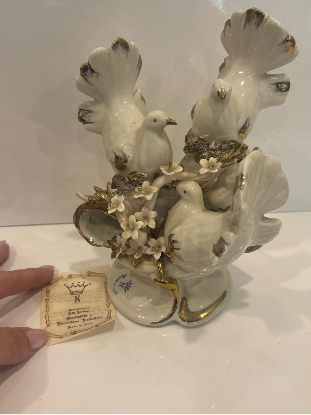 Authentic Vintage Capodimonte porcelain figurine doves/Love Birds cream/gold